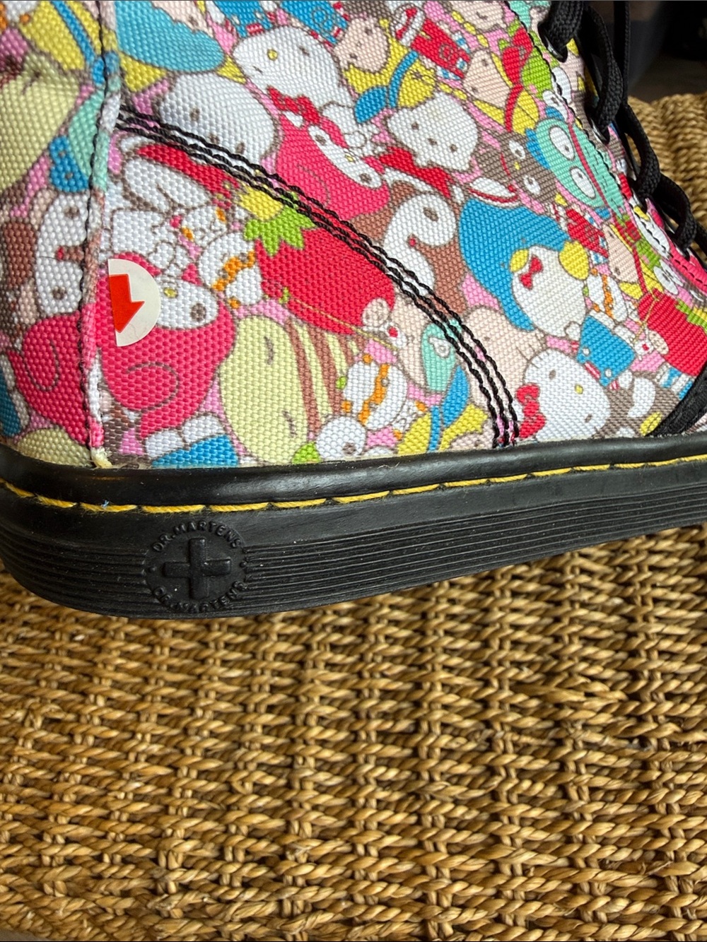 Perfect Dr. Martens Shoreditch Boot Womens Good Sanrio Hello Kitty 2014 - Picture 4 of 6